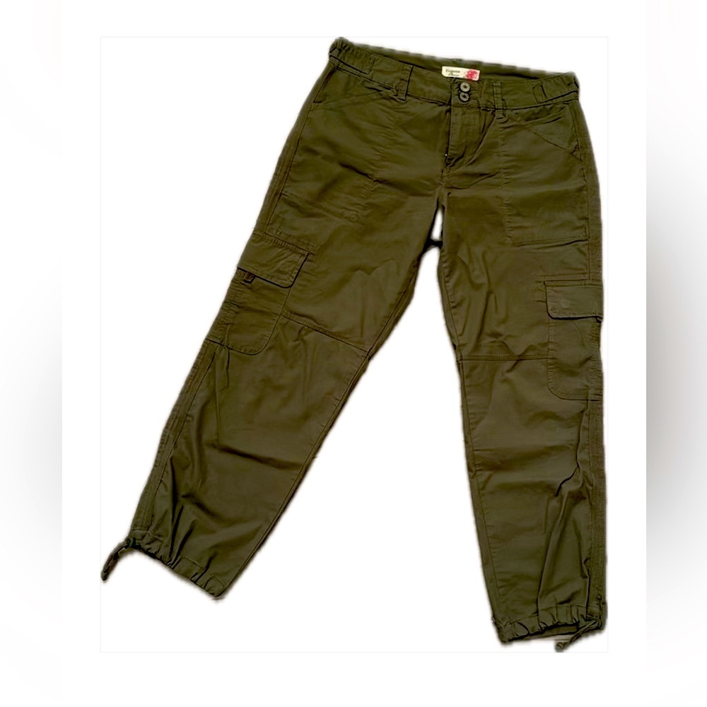 Ladies Olive Cargo Ankle Pants